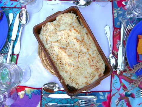 Canelones de rabo de toro trufados
