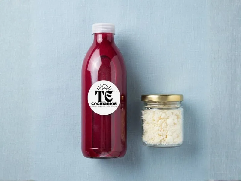 Gazpacho de remolacha con queso feta