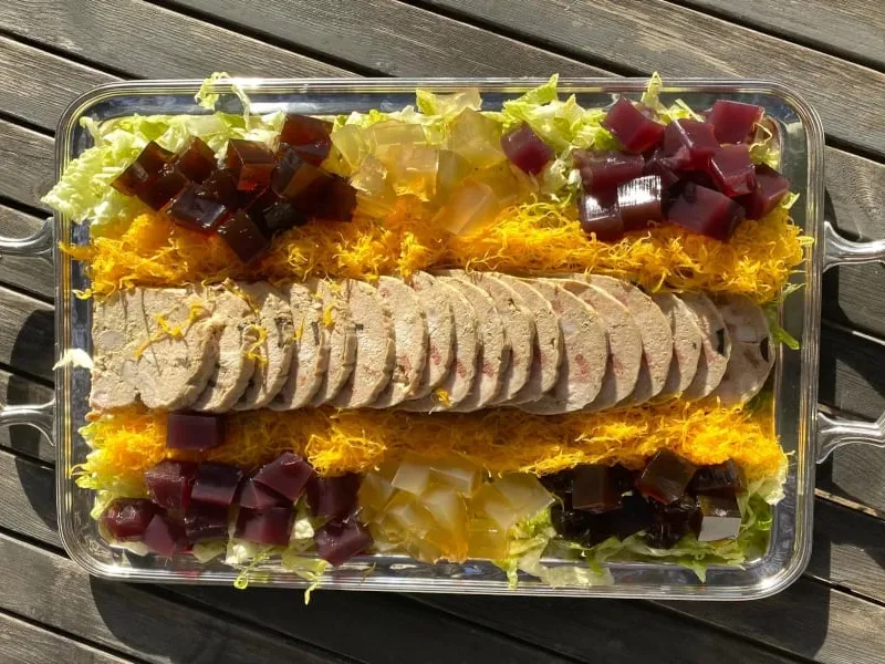 Pavo trufado con gelatina