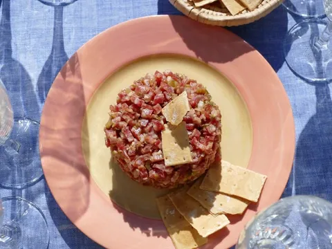 Tartar de fuet